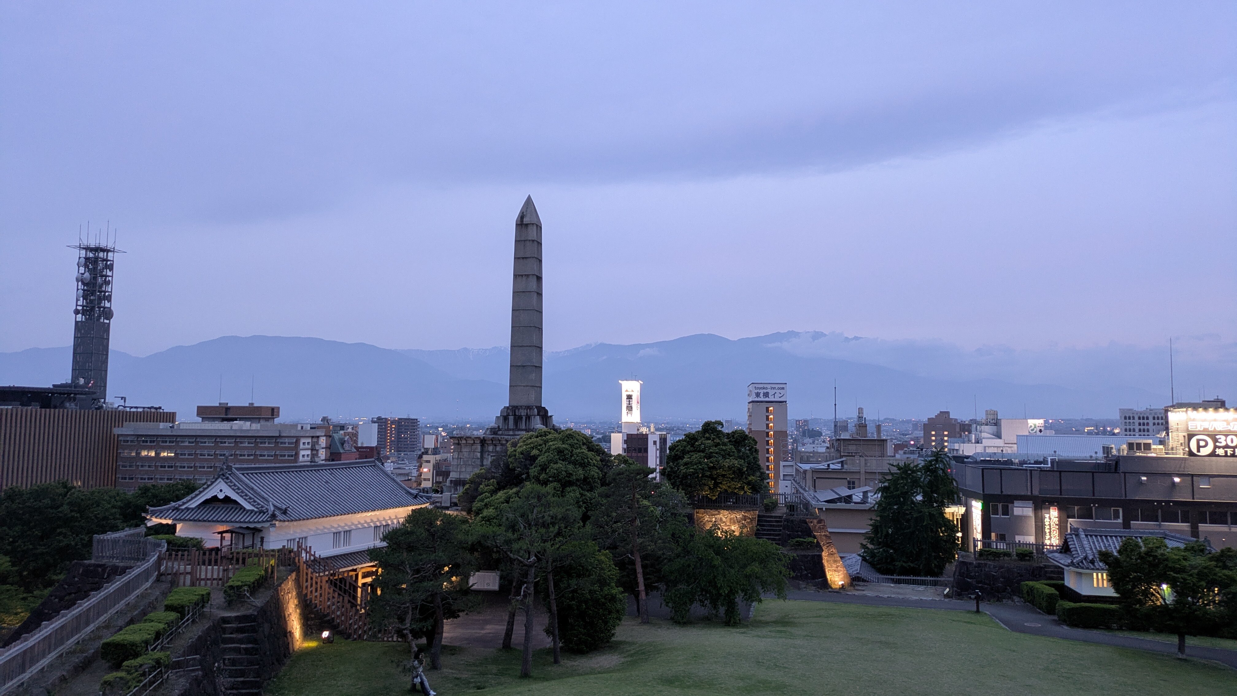 塔夕暮れ後.jpg