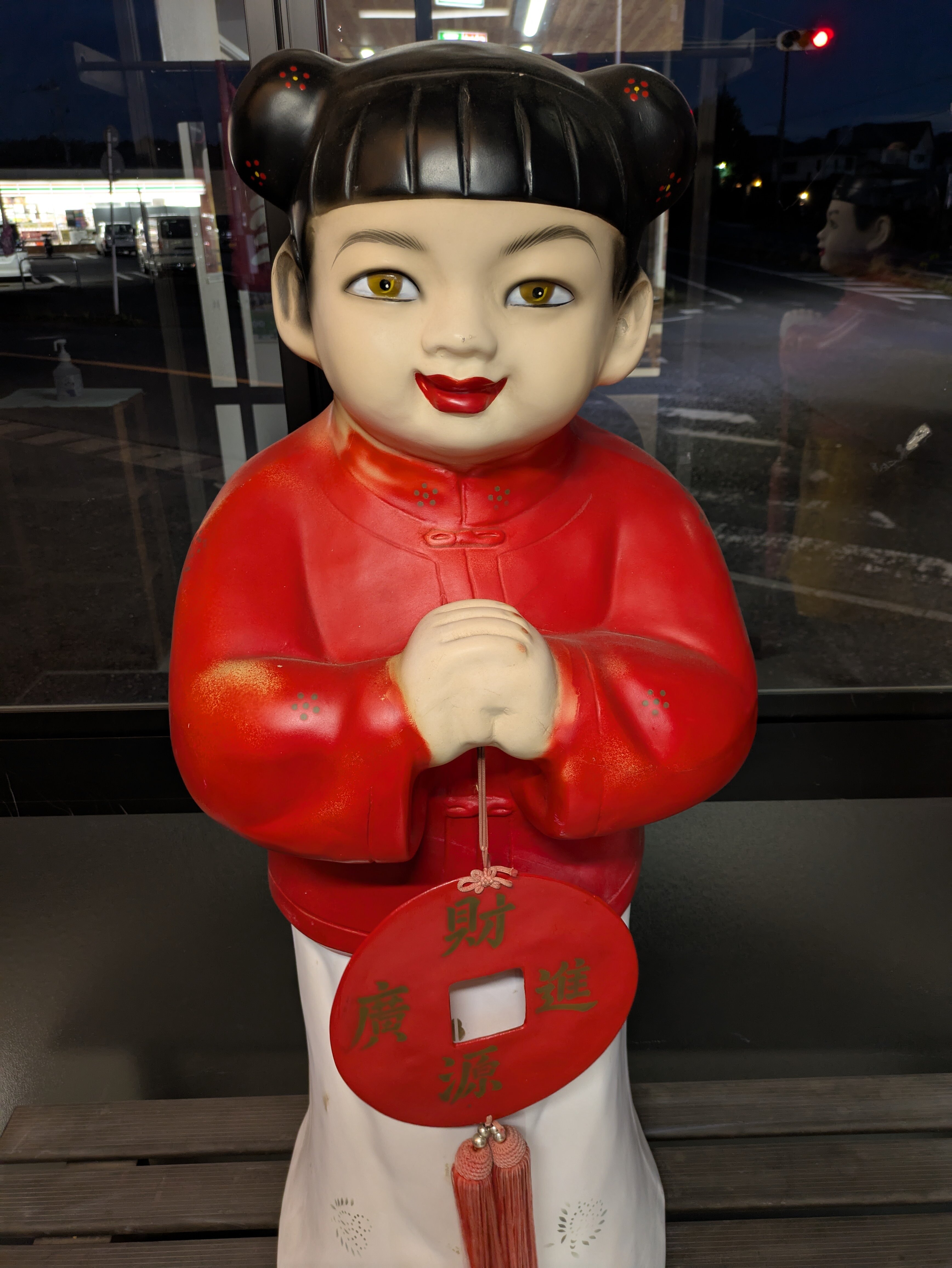 人形女.jpg