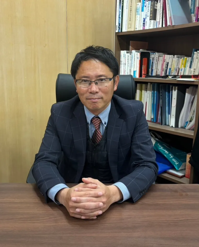 校長　磯野　能士